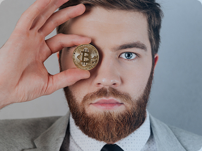 Julian Wolf – Chief Analyst bei Uxaro Veni